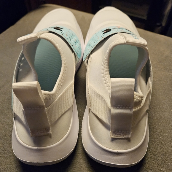 New without box Under Armour Runplay Running Shoes - Picture 6 of 6